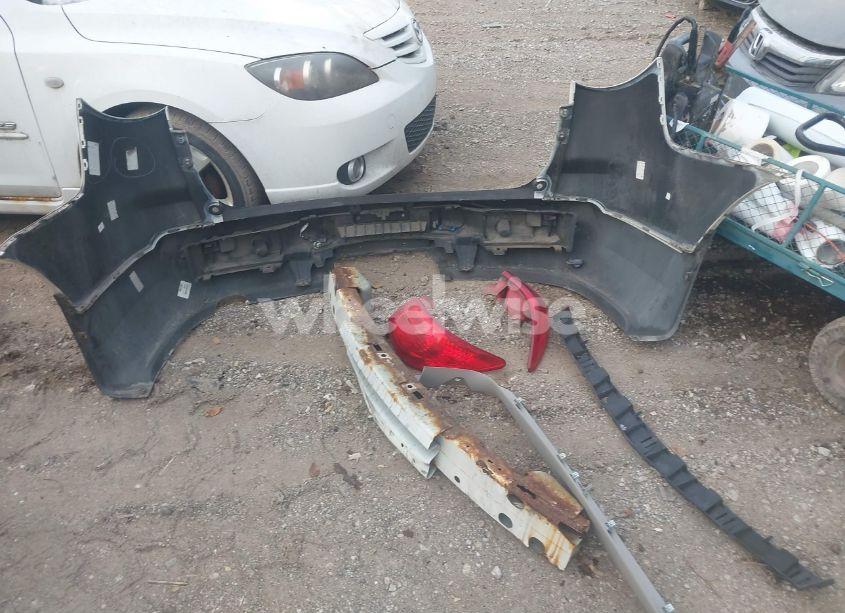 Photo 12 of 2011 Chevrolet Traverse 2LT (VIN 1GNKVJED4BJ347041)