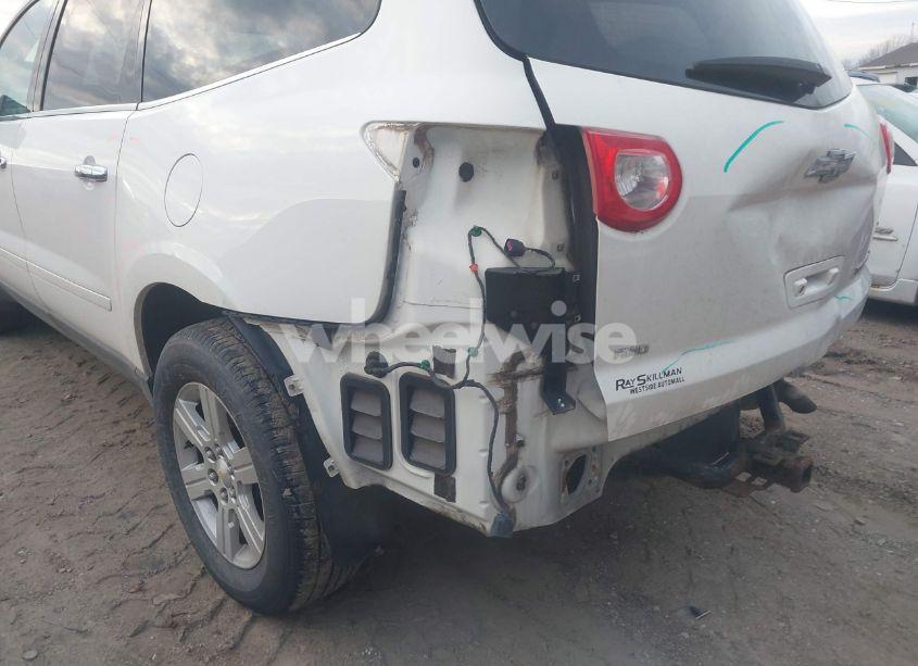 Photo 14 of 2011 Chevrolet Traverse 2LT (VIN 1GNKVJED4BJ347041)