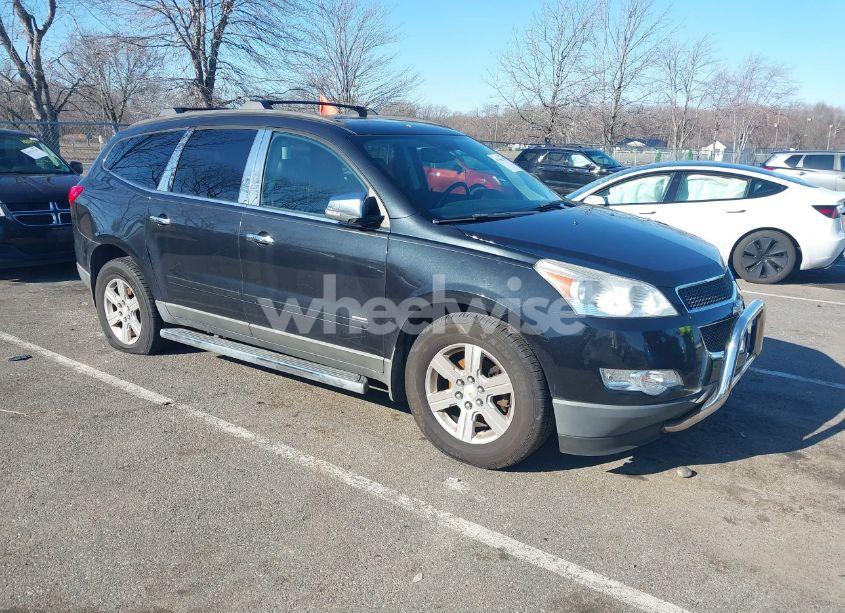2011 Chevrolet Traverse 2LT (VIN 1GNKVJED5BJ179913) main photo