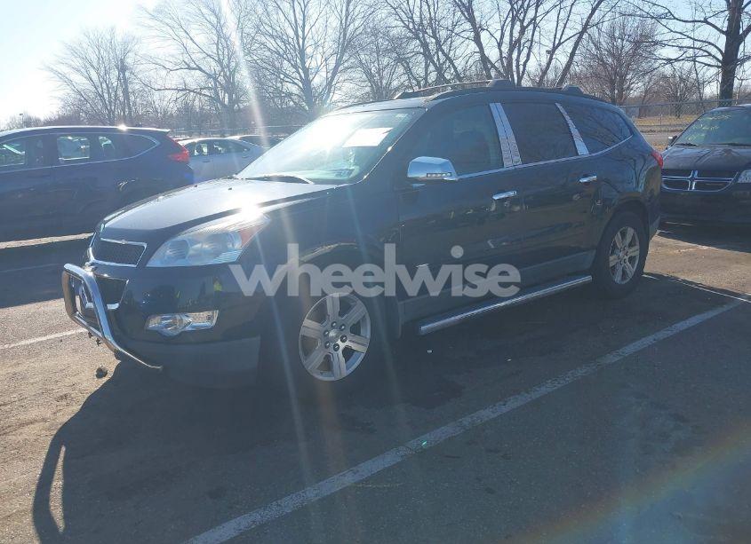 Photo 2 of 2011 Chevrolet Traverse 2LT (VIN 1GNKVJED5BJ179913)