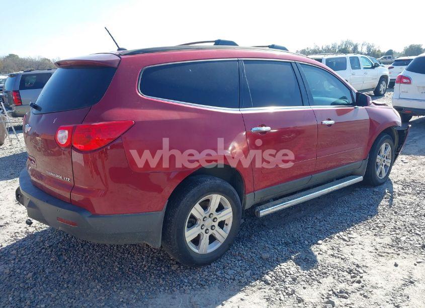 Photo 4 of 2012 Chevrolet Traverse 2LT (VIN 1GNKVJED5CJ152552)