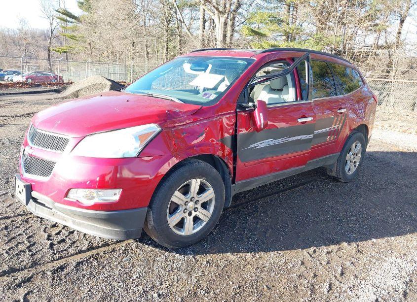 Photo 2 of 2012 Chevrolet Traverse 2LT (VIN 1GNKVJED5CJ198107)