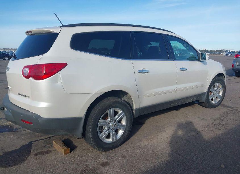 Photo 4 of 2012 Chevrolet Traverse 2LT (VIN 1GNKVJED5CJ333571)