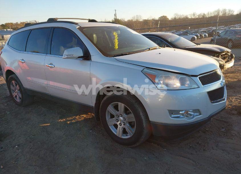 2011 Chevrolet Traverse 2LT (VIN 1GNKVJED7BJ218940) main photo