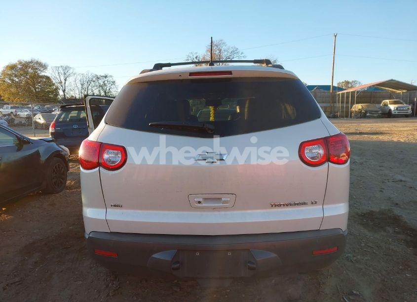 Photo 12 of 2011 Chevrolet Traverse 2LT (VIN 1GNKVJED7BJ218940)