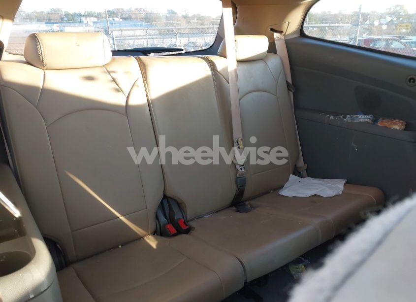 Photo 13 of 2011 Chevrolet Traverse 2LT (VIN 1GNKVJED7BJ218940)