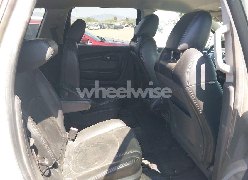 Photo 8 of 2012 Chevrolet Traverse 2LT (VIN 1GNKVJED7CJ204781)