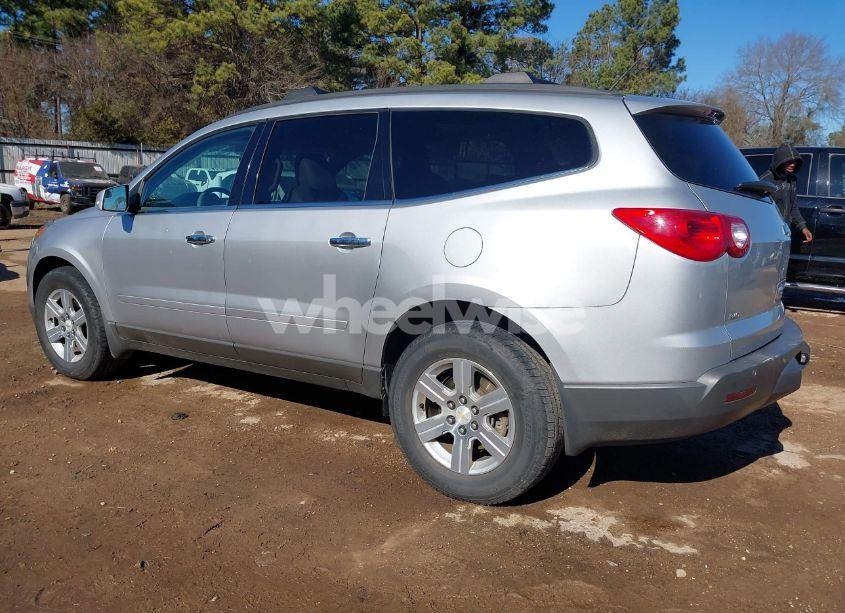 Photo 3 of 2011 Chevrolet Traverse 2LT (VIN 1GNKVJED8BJ171224)