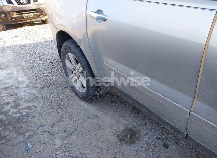 Photo 12 of 2012 Chevrolet Traverse 2LT (VIN 1GNKVJED8CJ106942)