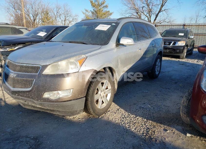 Photo 2 of 2012 Chevrolet Traverse 2LT (VIN 1GNKVJED8CJ106942)