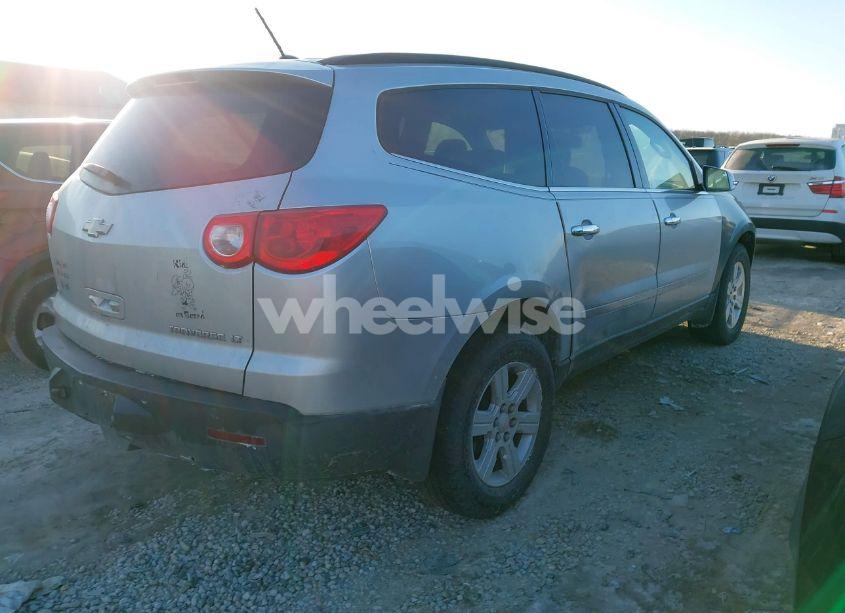 Photo 4 of 2012 Chevrolet Traverse 2LT (VIN 1GNKVJED8CJ106942)