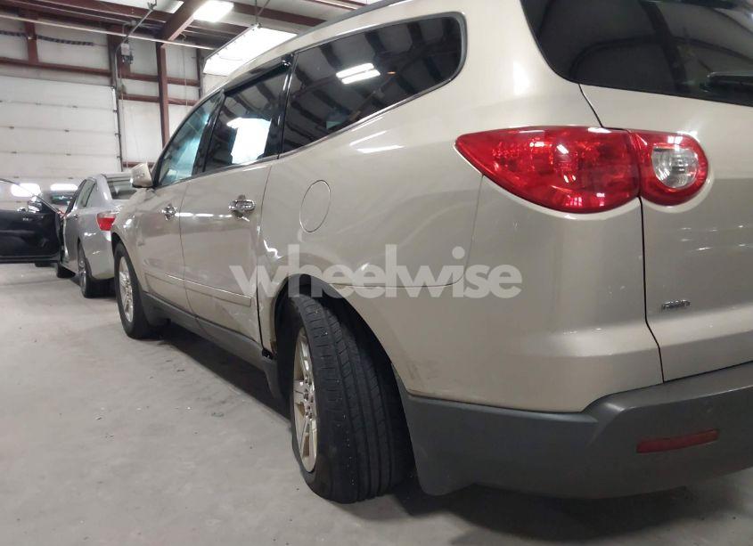 Photo 6 of 2012 Chevrolet Traverse 2LT (VIN 1GNKVJED8CJ277187)