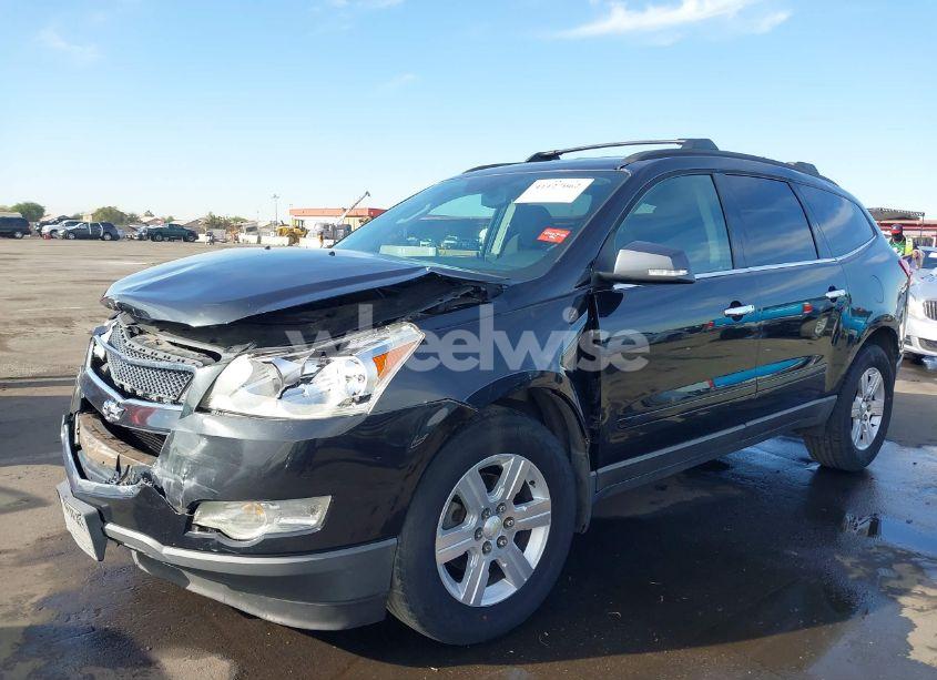 Photo 2 of 2011 Chevrolet Traverse 2LT (VIN 1GNKVJED9BJ114496)