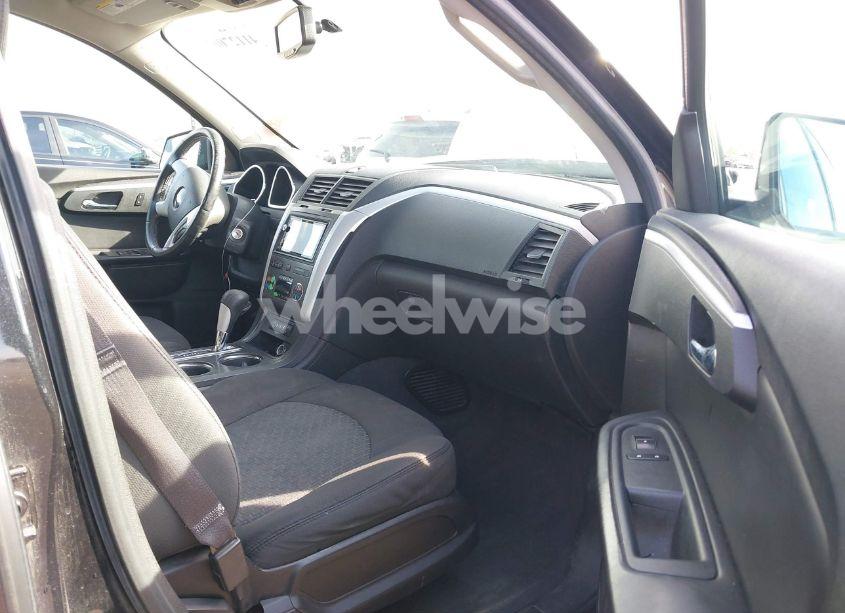 Photo 5 of 2011 Chevrolet Traverse 2LT (VIN 1GNKVJED9BJ114496)