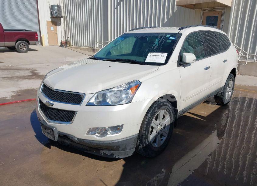 Photo 2 of 2012 Chevrolet Traverse 2LT (VIN 1GNKVJED9CJ113236)