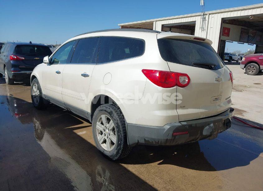 Photo 3 of 2012 Chevrolet Traverse 2LT (VIN 1GNKVJED9CJ113236)