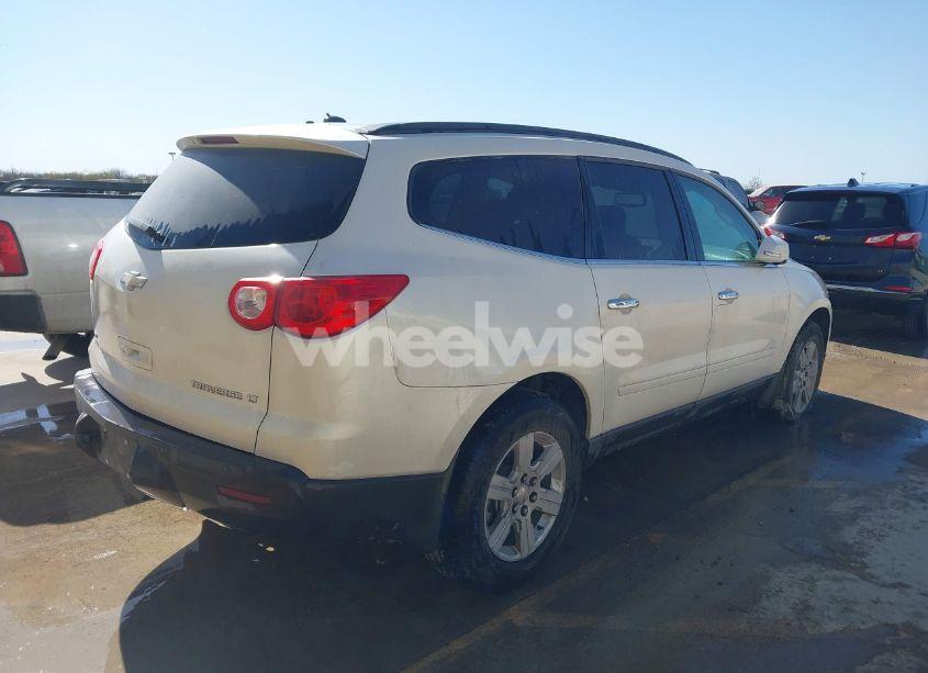 Photo 4 of 2012 Chevrolet Traverse 2LT (VIN 1GNKVJED9CJ113236)
