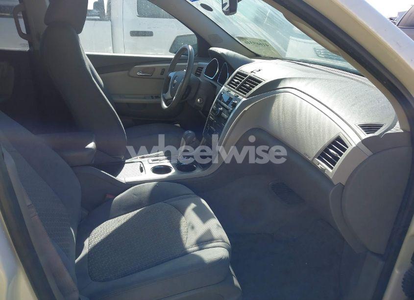 Photo 5 of 2012 Chevrolet Traverse 2LT (VIN 1GNKVJED9CJ113236)