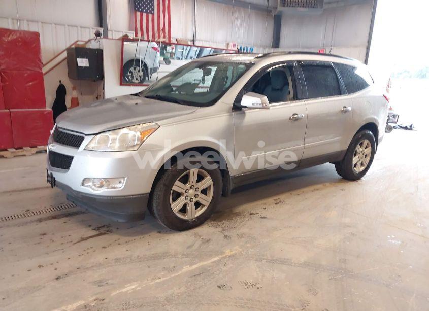 Photo 2 of 2012 Chevrolet Traverse 2LT (VIN 1GNKVJED9CJ120638)