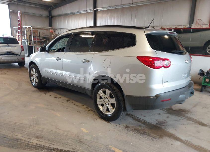 Photo 3 of 2012 Chevrolet Traverse 2LT (VIN 1GNKVJED9CJ120638)