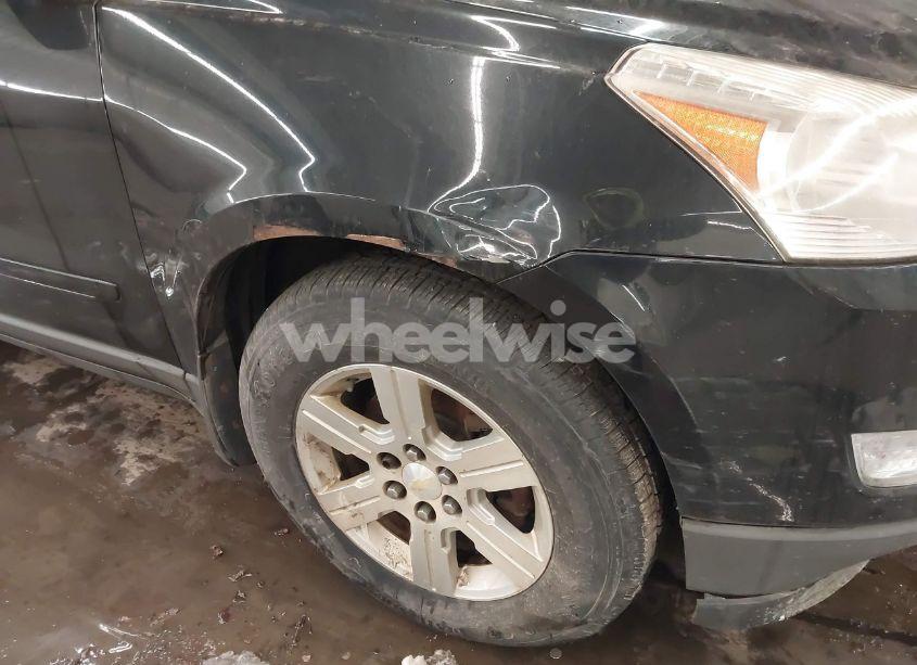 Photo 6 of 2011 Chevrolet Traverse 2LT (VIN 1GNKVJEDXBJ159365)