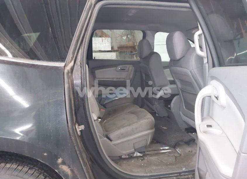 Photo 8 of 2011 Chevrolet Traverse 2LT (VIN 1GNKVJEDXBJ159365)