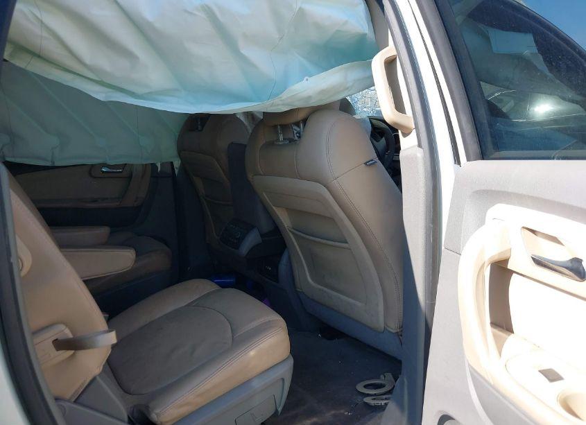 Photo 8 of 2012 Chevrolet Traverse 2LT (VIN 1GNKVJEDXCJ153213)