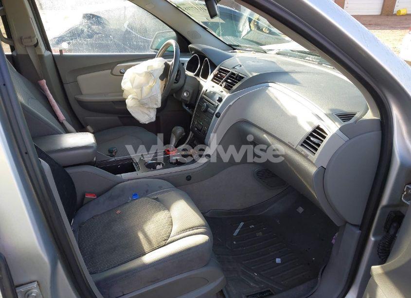 Photo 5 of 2012 Chevrolet Traverse 2LT (VIN 1GNKVJEDXCJ168245)