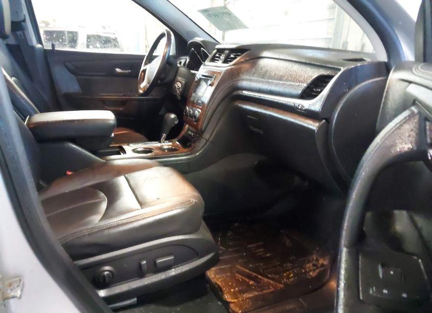 Photo 5 of 2013 Chevrolet Traverse 2LT (VIN 1GNKVJKD0DJ215787)