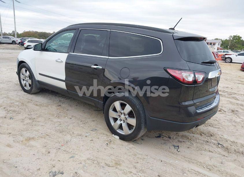 Photo 3 of 2015 Chevrolet Traverse LTZ (VIN 1GNKVJKD0FJ347077)