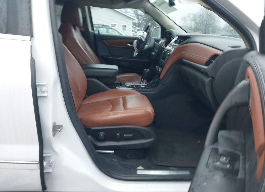 Photo 5 of 2017 Chevrolet Traverse PREMIER (VIN 1GNKVJKD0HJ255311)