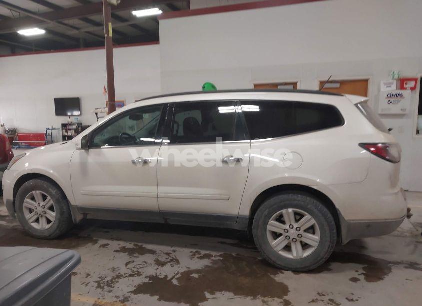 Photo 14 of 2013 Chevrolet Traverse 2LT (VIN 1GNKVJKD1DJ156569)