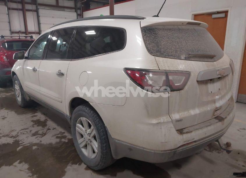 Photo 3 of 2013 Chevrolet Traverse 2LT (VIN 1GNKVJKD1DJ156569)
