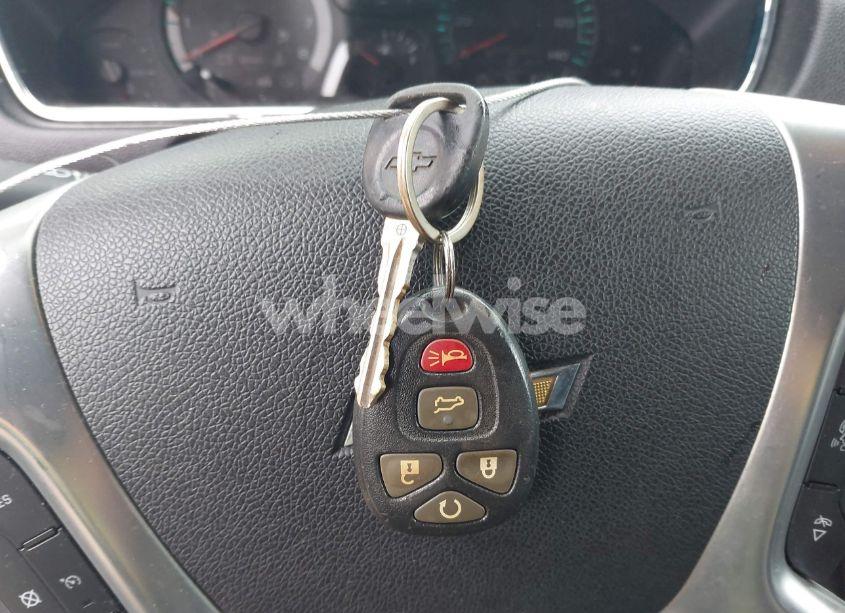 Photo 11 of 2013 Chevrolet Traverse 2LT (VIN 1GNKVJKD1DJ217693)