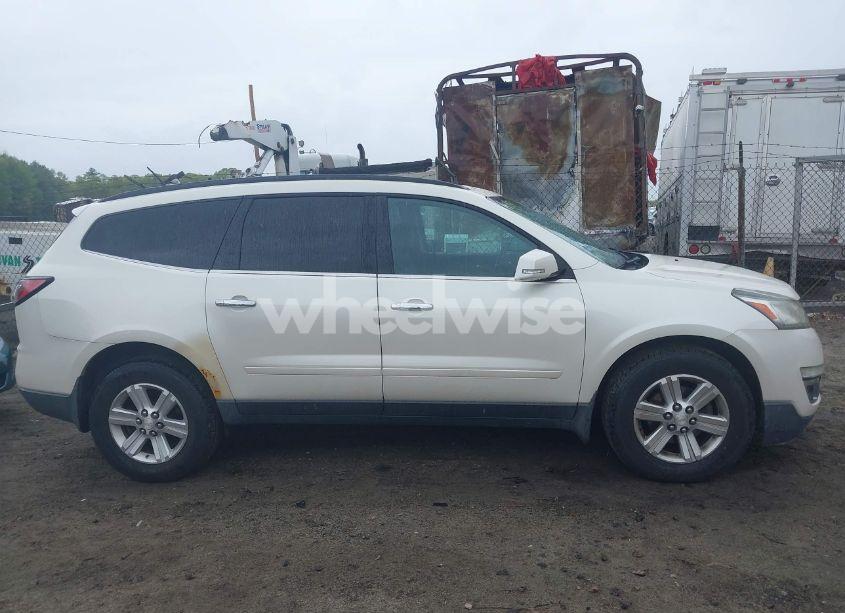 Photo 14 of 2013 Chevrolet Traverse 2LT (VIN 1GNKVJKD1DJ217693)
