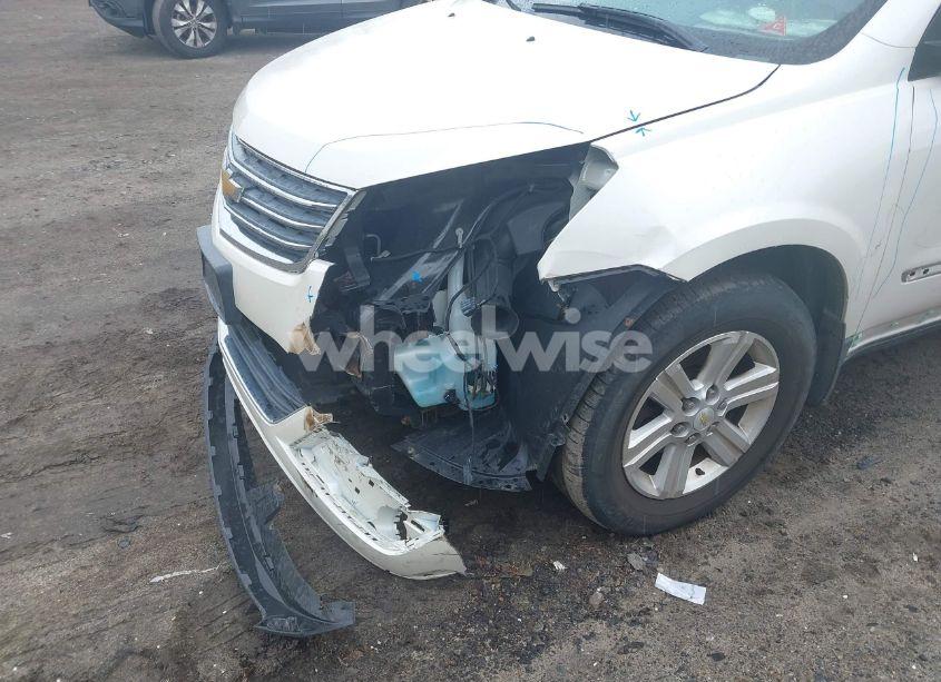 Photo 6 of 2013 Chevrolet Traverse 2LT (VIN 1GNKVJKD1DJ217693)