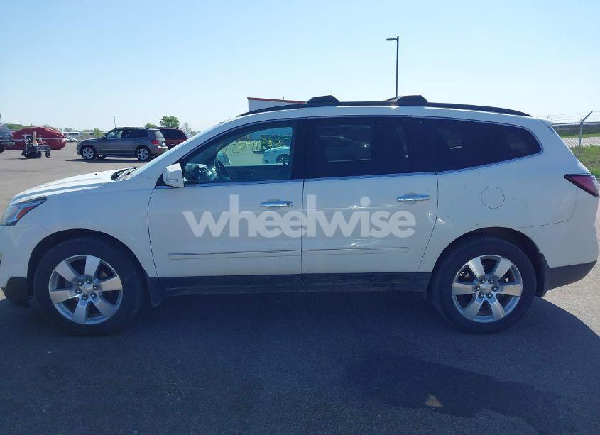 Photo 14 of 2014 Chevrolet Traverse LTZ (VIN 1GNKVJKD1EJ348334)