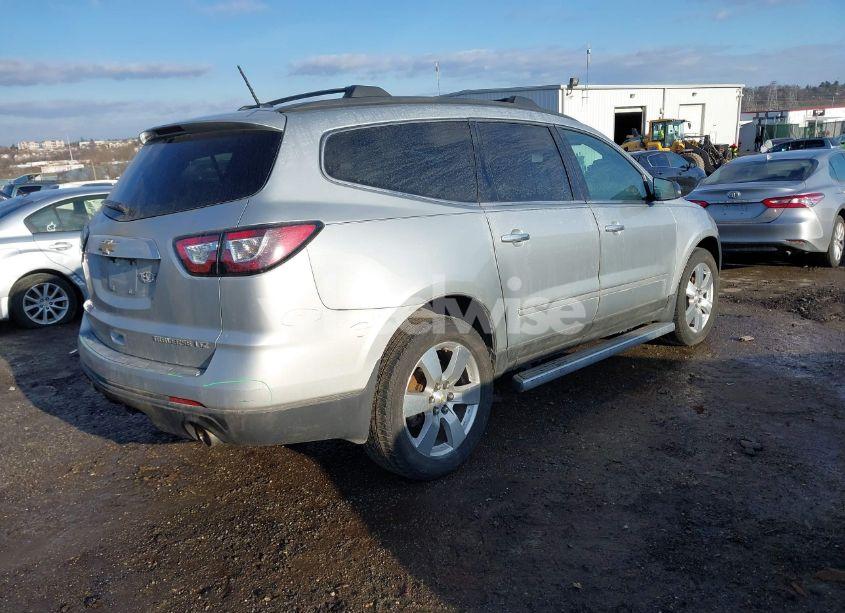Photo 4 of 2014 Chevrolet Traverse LTZ (VIN 1GNKVJKD2EJ357527)