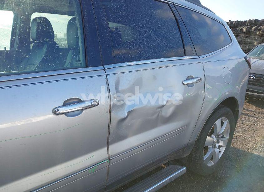 Photo 6 of 2014 Chevrolet Traverse LTZ (VIN 1GNKVJKD2EJ357527)