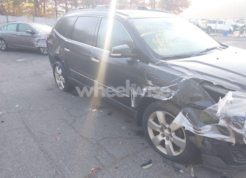 Photo 6 of 2015 Chevrolet Traverse LTZ (VIN 1GNKVJKD2FJ312654)