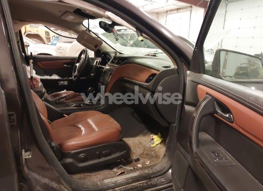 Photo 5 of 2015 Chevrolet Traverse LTZ (VIN 1GNKVJKD2FJ326327)