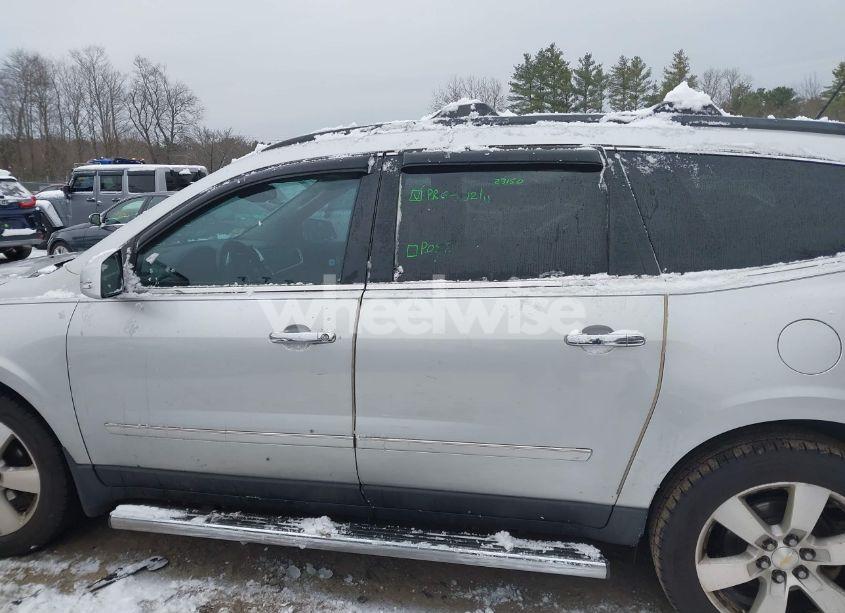 Photo 15 of 2014 Chevrolet Traverse LTZ (VIN 1GNKVJKD3EJ186156)
