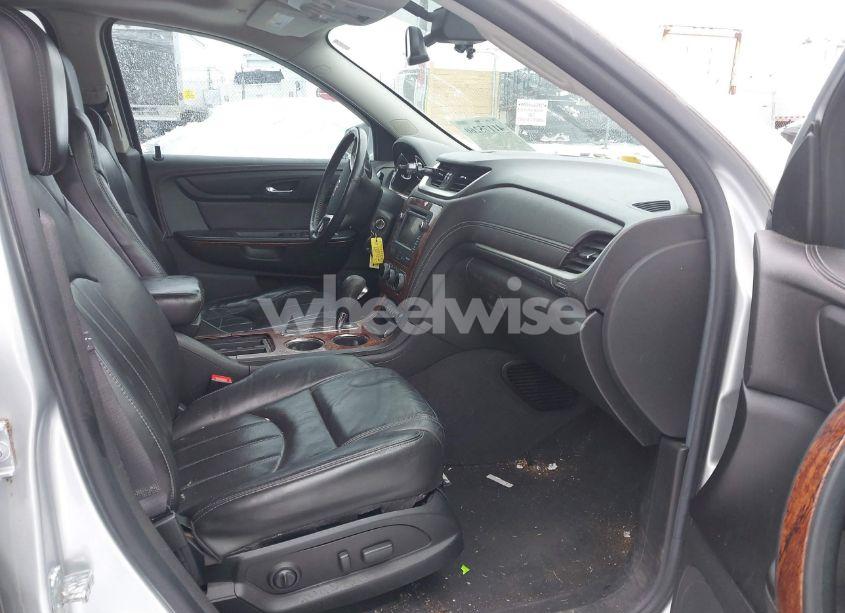 Photo 5 of 2014 Chevrolet Traverse LTZ (VIN 1GNKVJKD3EJ186156)