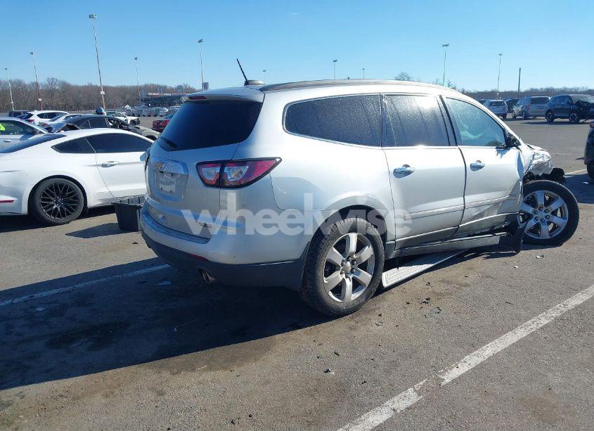 Photo 4 of 2017 Chevrolet Traverse PREMIER (VIN 1GNKVJKD4HJ339874)