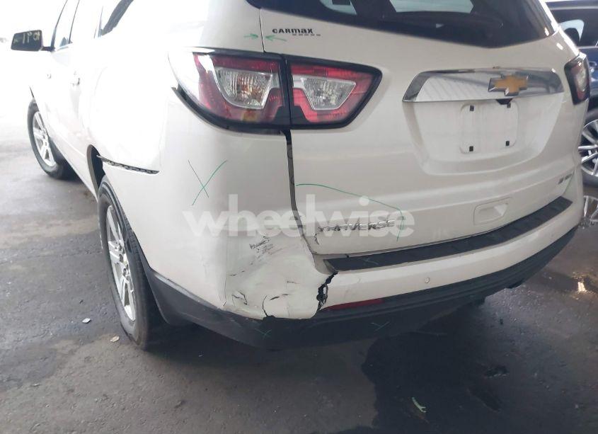 Photo 6 of 2013 Chevrolet Traverse 2LT (VIN 1GNKVJKD5DJ199683)