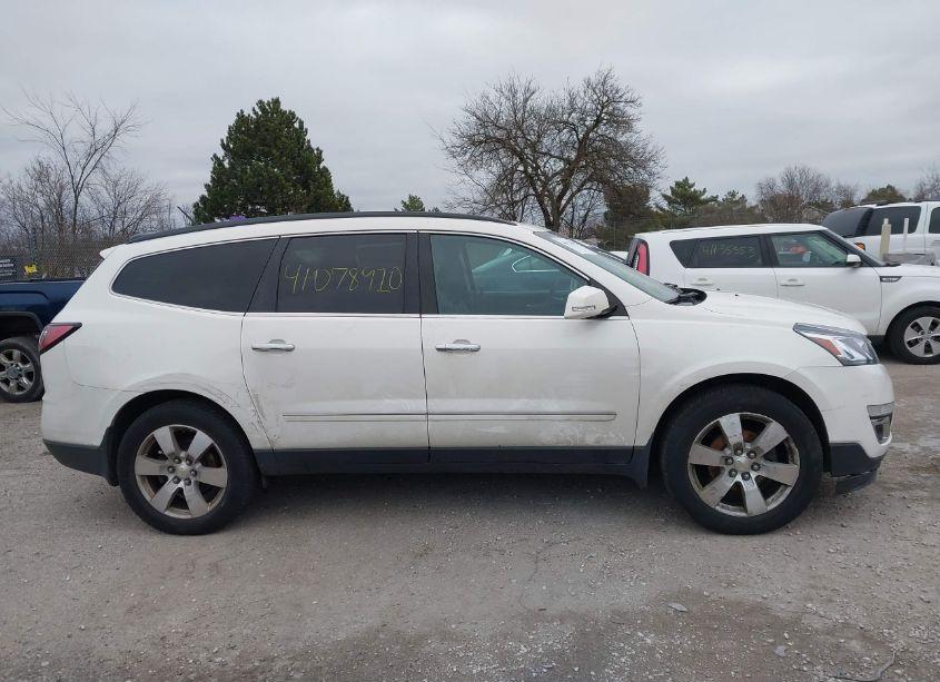 Photo 13 of 2015 Chevrolet Traverse LTZ (VIN 1GNKVJKD5FJ326385)