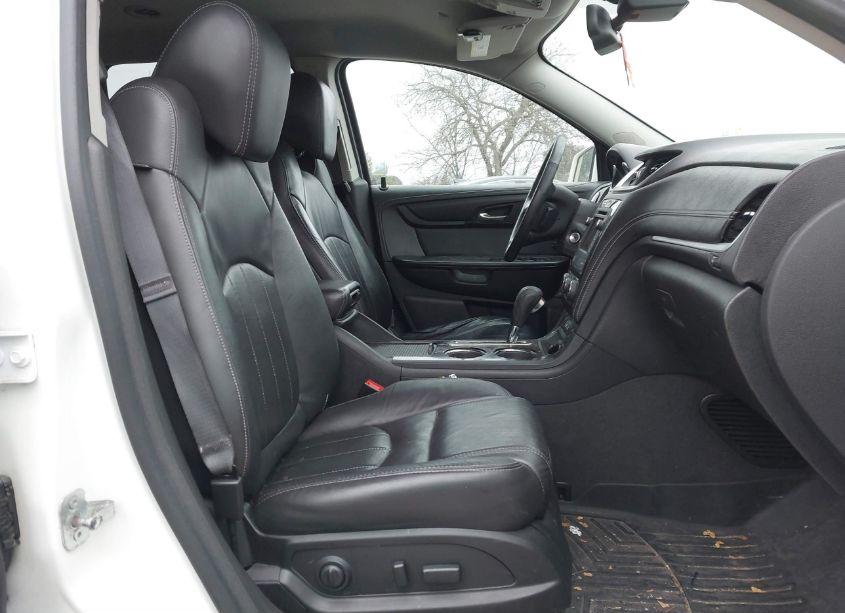 Photo 5 of 2015 Chevrolet Traverse LTZ (VIN 1GNKVJKD5FJ326385)