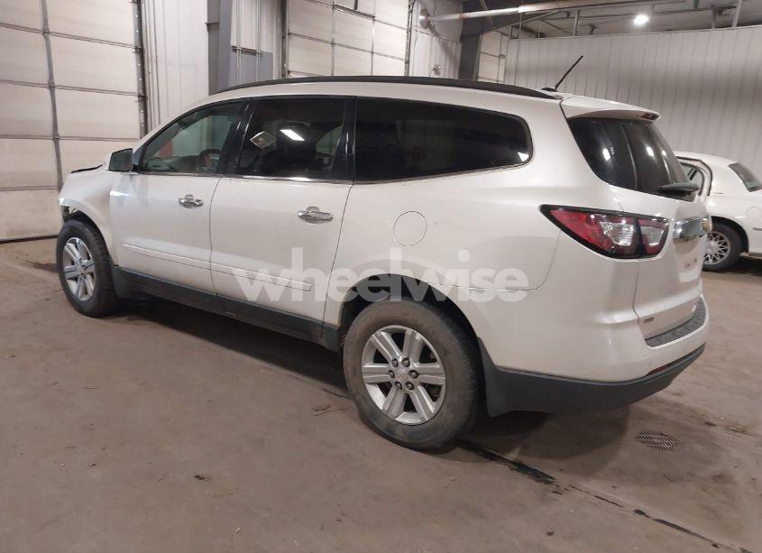 Photo 3 of 2013 Chevrolet Traverse 2LT (VIN 1GNKVJKD7DJ116416)