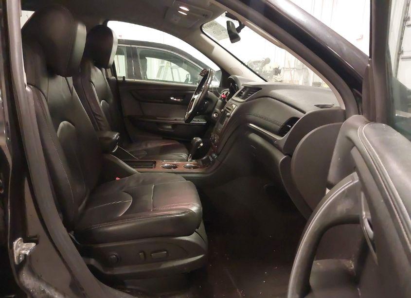 Photo 5 of 2013 Chevrolet Traverse 2LT (VIN 1GNKVJKD9DJ153032)