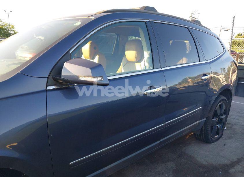 Photo 14 of 2014 Chevrolet Traverse LTZ (VIN 1GNKVJKD9EJ131792)